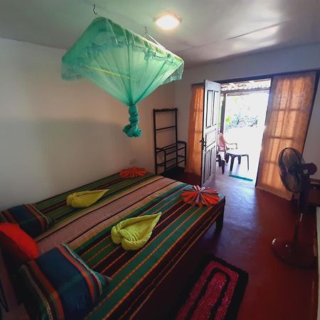 Luna Beach Home & Cabanas Galle Eksteriør billede
