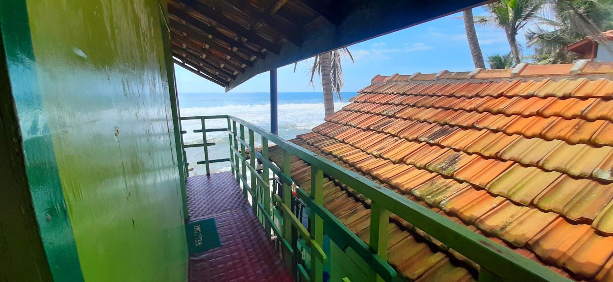 Luna Beach Home & Cabanas Galle Værelse billede