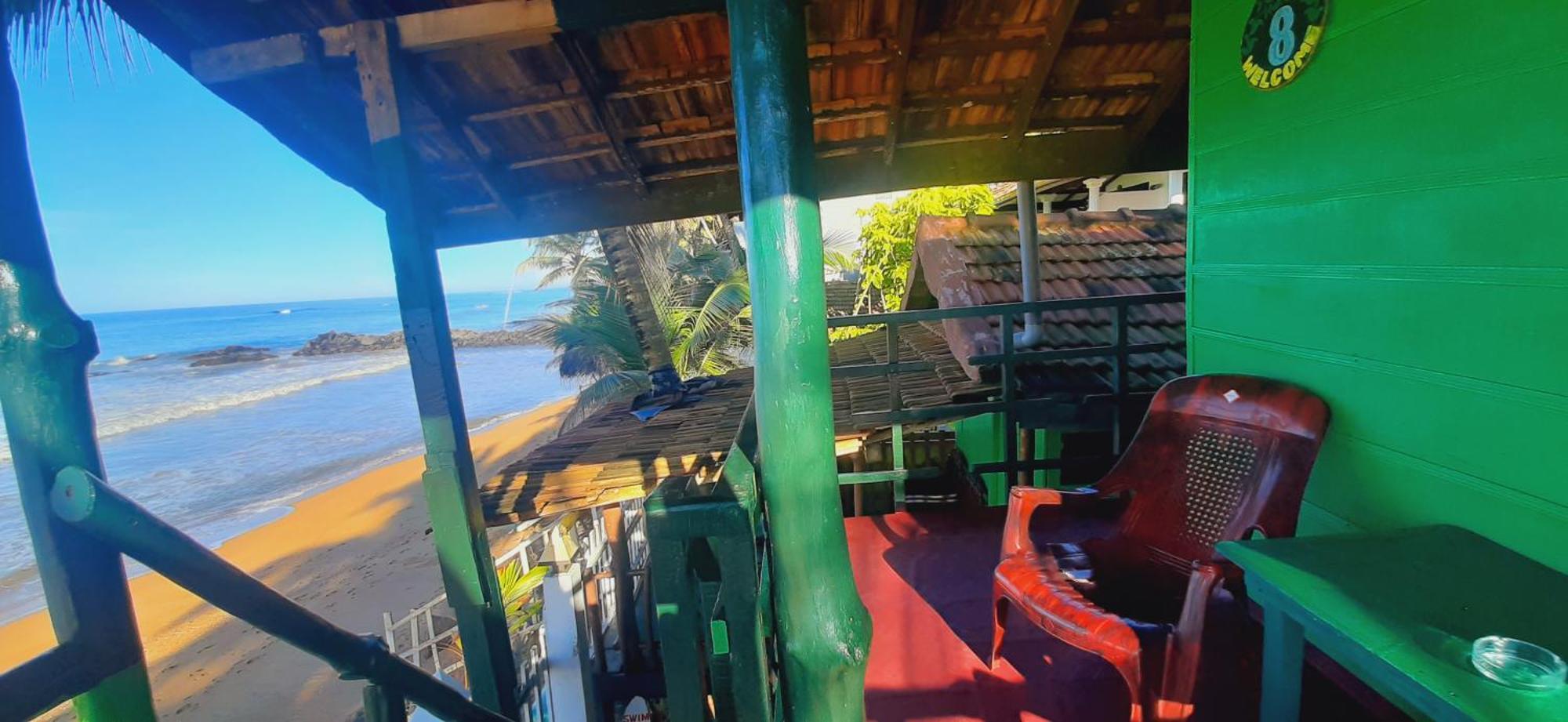 Luna Beach Home & Cabanas Galle Værelse billede