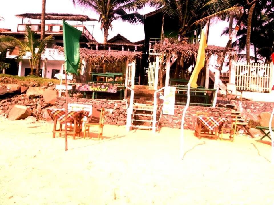 Luna Beach Home & Cabanas Galle Eksteriør billede